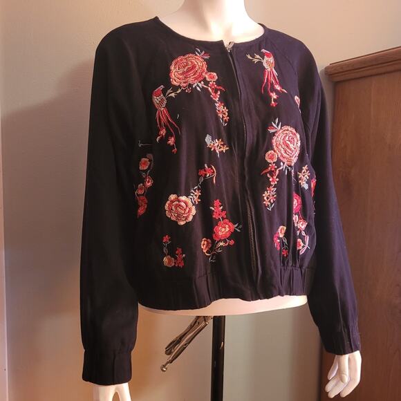 NEW YORK & CO Women’s Black Embroidered Zip Jacket XL Floral Boho Bomber Style - Picture 3 of 15